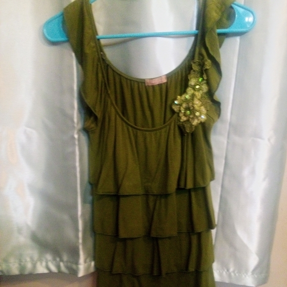 Top - Picture 3 of 3